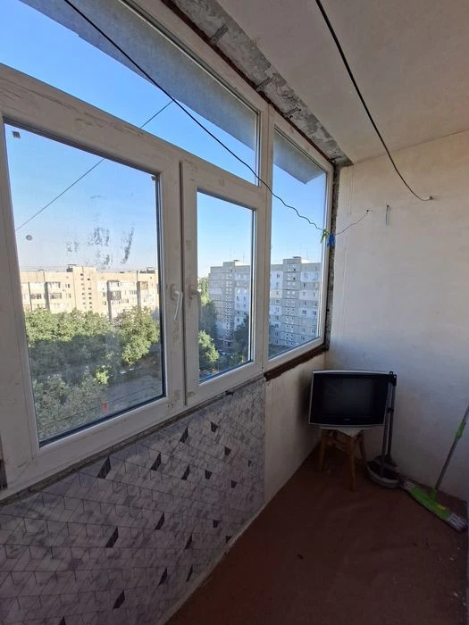 Продаю 1 к. кв. пр. Миру-Театральна