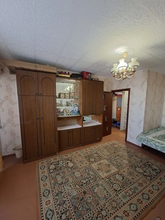 Продаю 1 к. кв. пр. Миру-Театральна