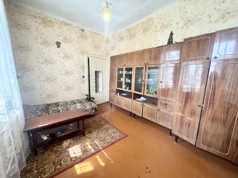 Продам 1к.квартиру. Сінна. Ц.ринок