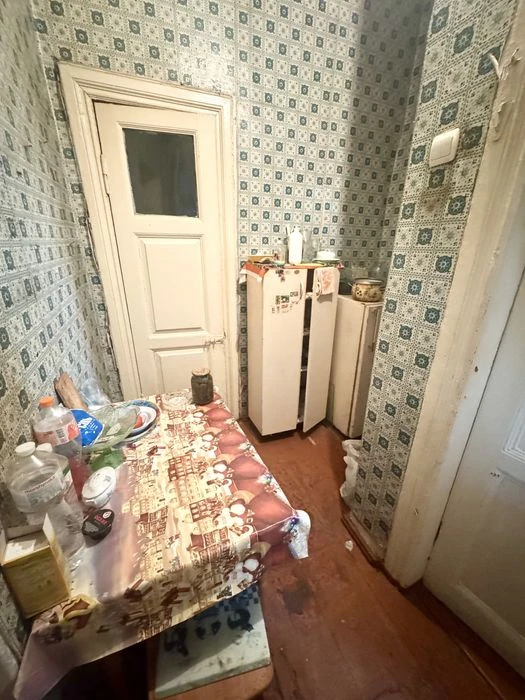 Продам 1к.квартиру. Сінна. Ц.ринок