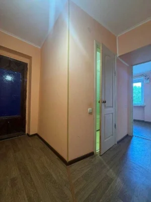 Продаж 1 кімнатної квартири(площа Перемоги)