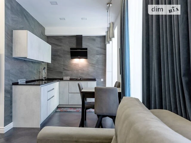 Продаж 2к квартири 54.7 кв. м на вул. Басейна 17 • ID 347229