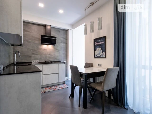 Продаж 2к квартири 54.7 кв. м на вул. Басейна 17 • ID 347229