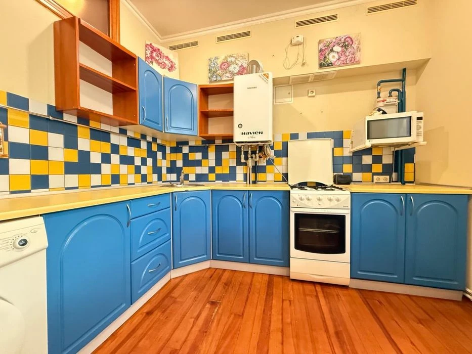 Продам!! 2-кімнатна квартира Центр з ремонтом_сертифікат, ва