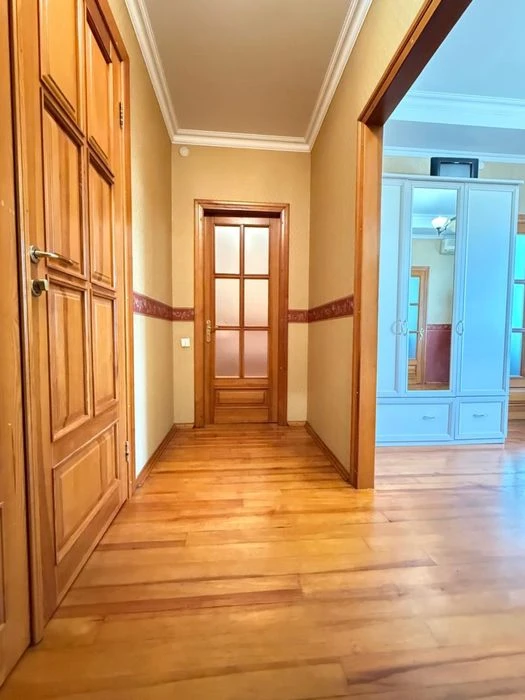 Продам!! 2-кімнатна квартира Центр з ремонтом_сертифікат, ва