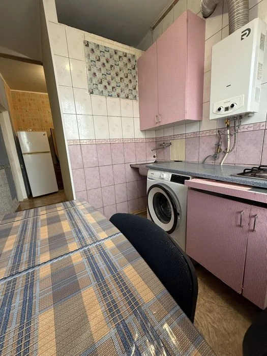 Продам квартиру 1-кімнатна у гарному стані Ліски вул.Леванев