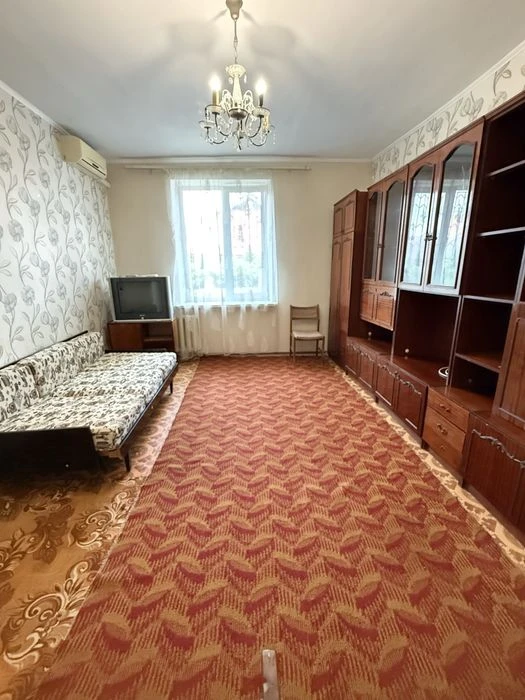 Продам квартиру 1-кімнатна у гарному стані Ліски вул.Леванев