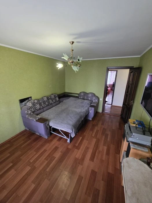 Продаж 2 кімнатна  квартира автономка Центр