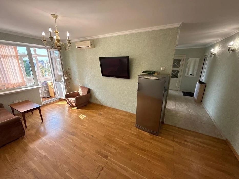 Продам 3х комнатную квартиру в Ингульском районе.
