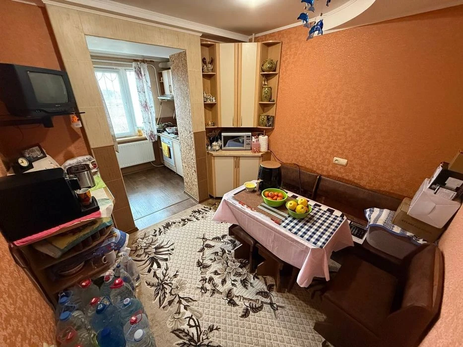 Продаю отличную 2х комнатную квартиру в Корабельном районе.