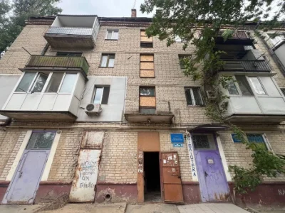 Рассвет/Космонавтів 2к квартира в продажі на 3 поверсі з рем