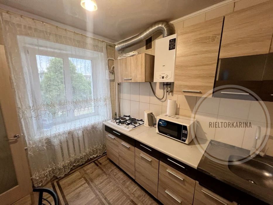 Рассвет/Космонавтів 2к квартира в продажі на 3 поверсі з рем