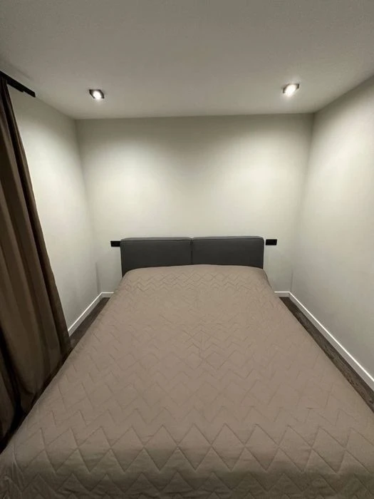 Sale of 3 rooms. 74 Polya Ave