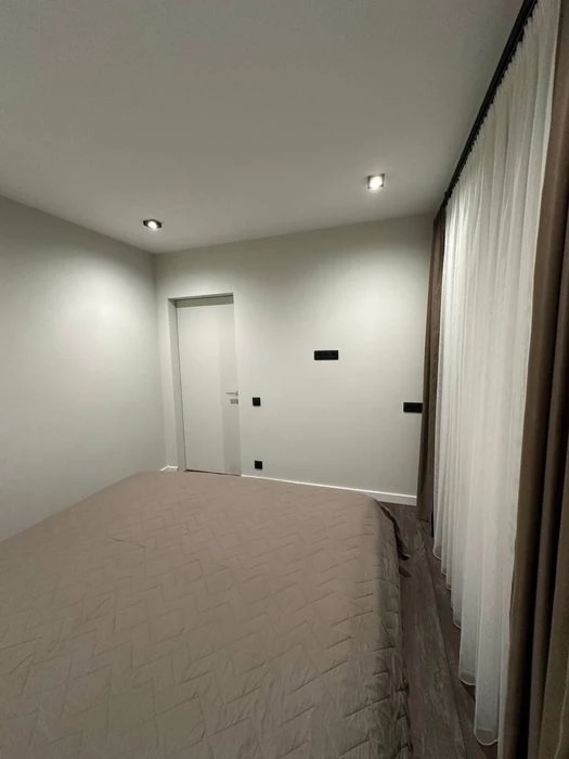 Sale of 3 rooms. 74 Polya Ave