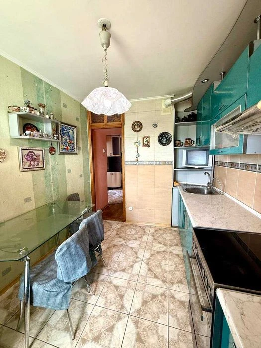 Продаж 2х кім квартири, ДЕРЖ прграми +, Намив, вул.Лазурна,