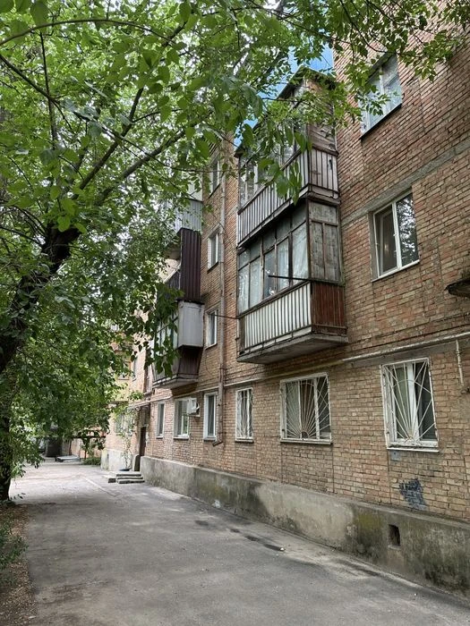 Продам 2-х комнатную квартиру на ЮТЗ, по пр. Богоявленскому,