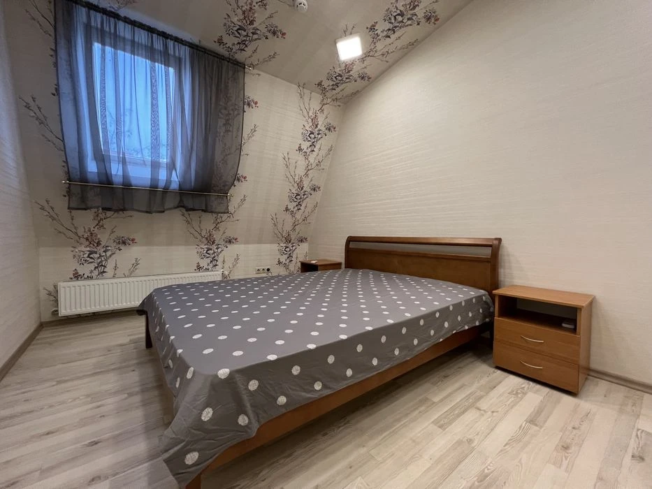 Продажа стильной евро 3-ки  Проспект Центральный и Фалеевска