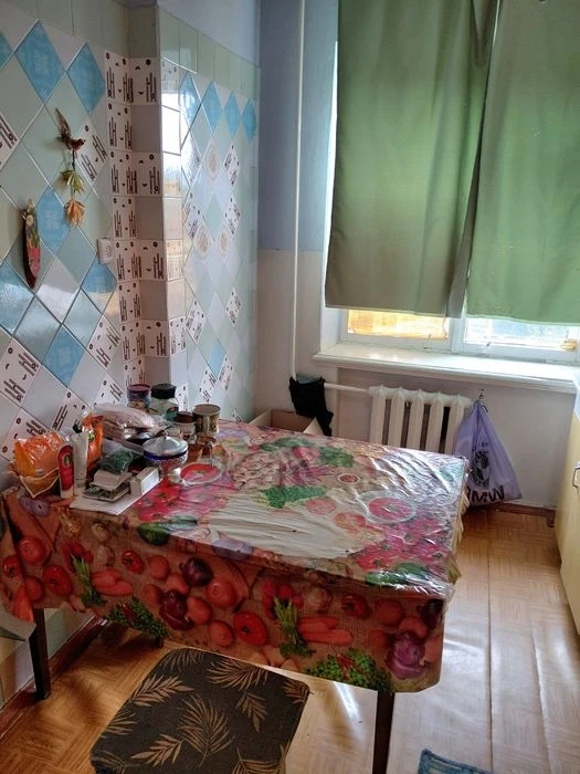 2к.Продаю.ул.3 Слободская. Пр.Центральный,АТБ.9/9. 21000т.