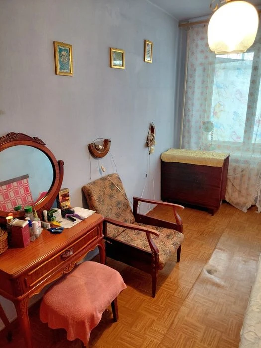 2к.Продаю.ул.3 Слободская. Пр.Центральный,АТБ.9/9. 21000т.