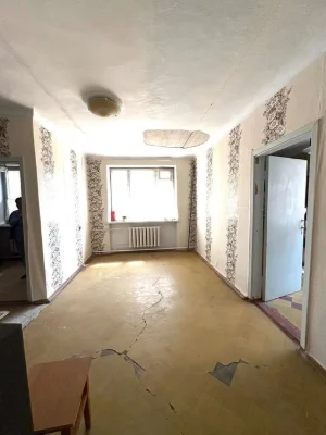 Продаж 2 к/к . Зупинка Театральна , вул. Олега Бондаренко