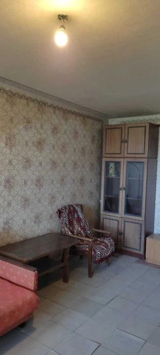 продажа 2-х к. квартиры в центре Корабельного  района