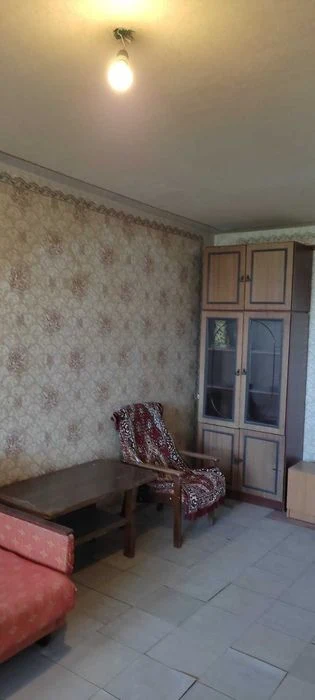 продажа 2-х к. квартиры в центре Корабельного  района