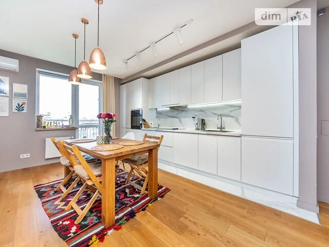 Sale of 3-room apartment 90 sq. m on Metrologicalhna Street 54 • ID 346