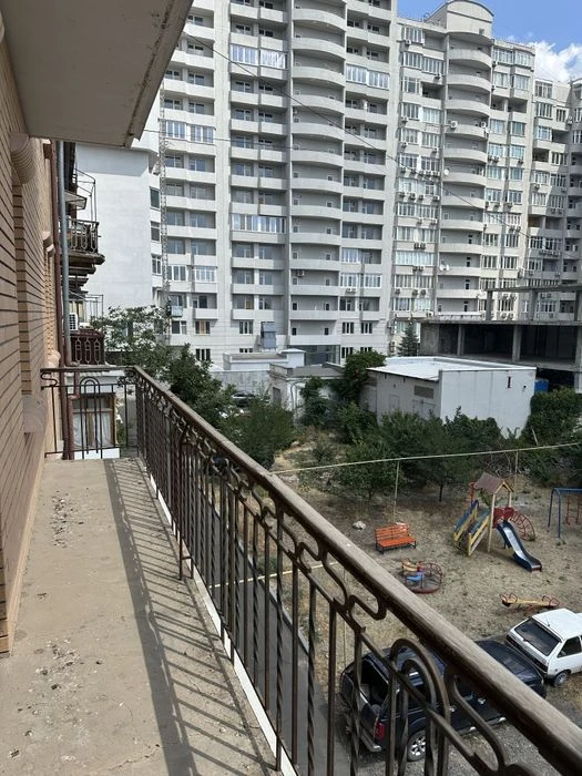 Продам 4х к.кв в новом сданном доме в центре города, ул. Ник