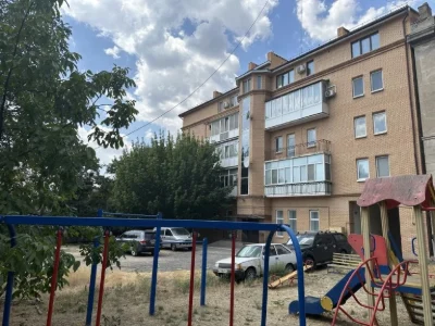 Продам 4х к.кв в новом сданном доме в центре города, ул. Ник