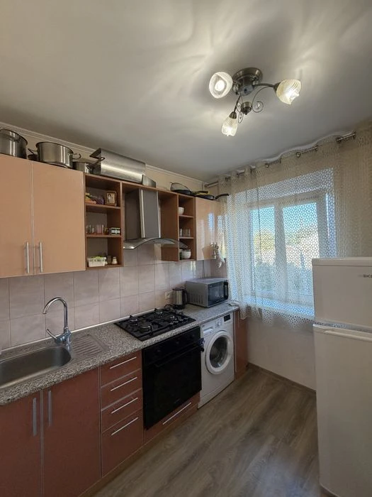 Продам 2-комн квартиру Новосельского, Пастера, Центр города.