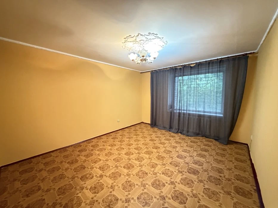 Продам 2к квартиру в Центрі