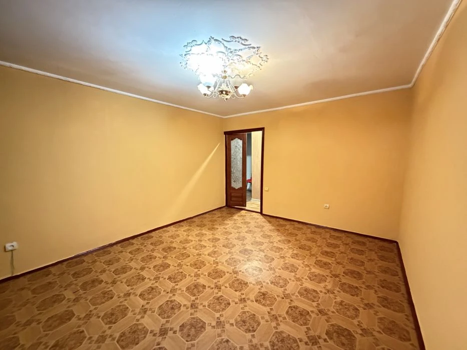 Продам 2к квартиру в Центрі