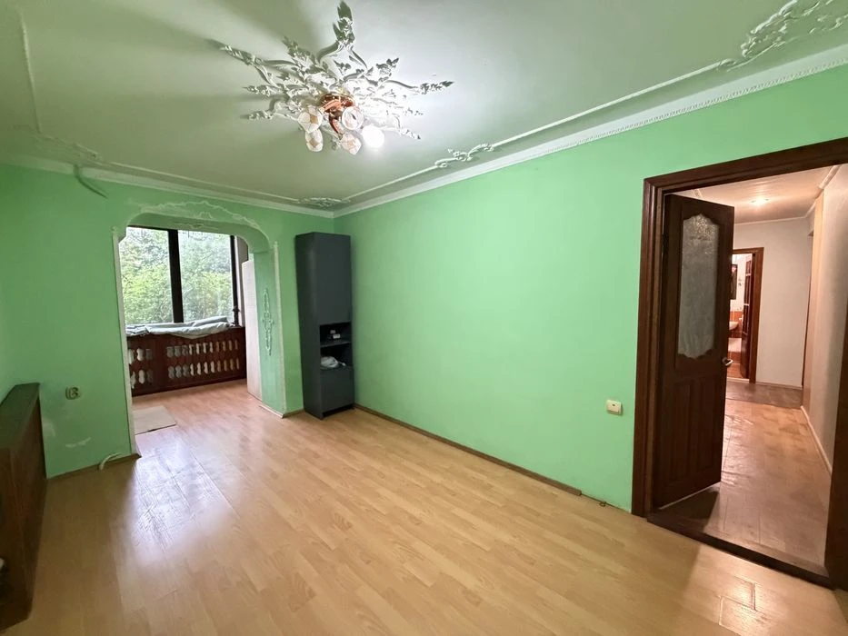 Продам 2к квартиру в Центрі