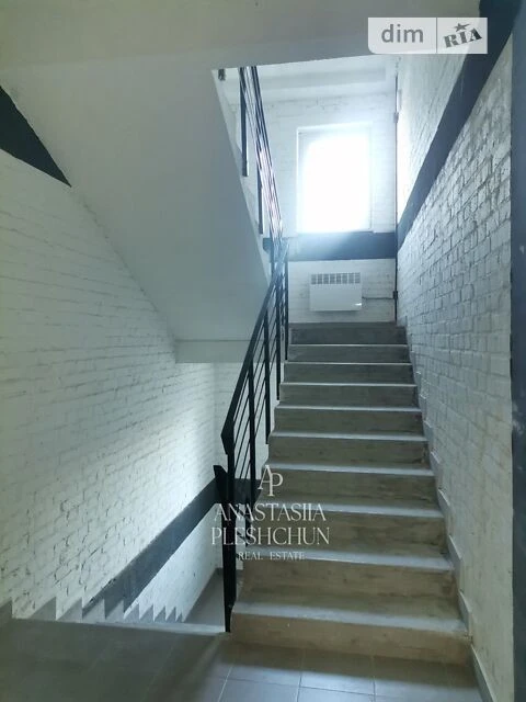 Sale of 3-room apartment 82.4 sq. m. on Hetmanska Street 1A • ID 34