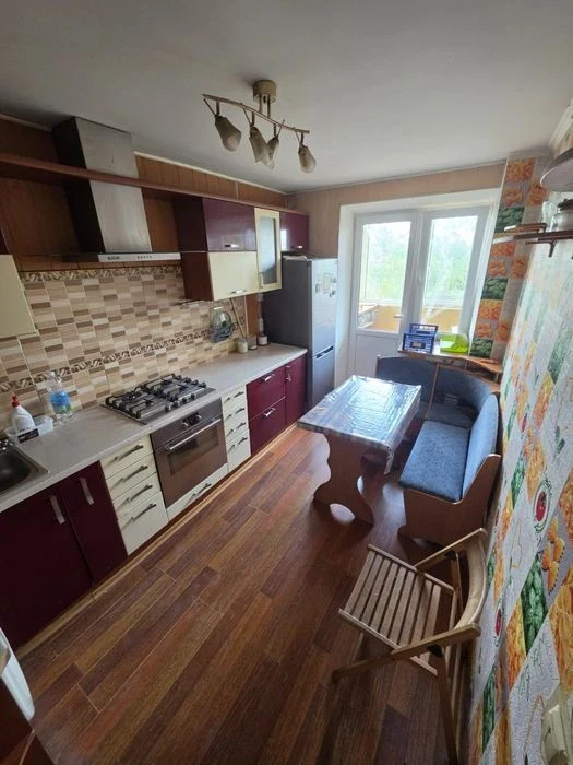 Продаж 4 кімнатна квартира, сертифікат +