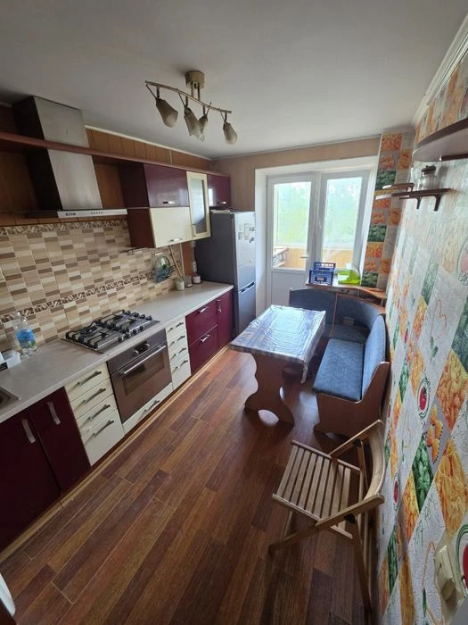 Продаж 4 кімнатна квартира, сертифікат +