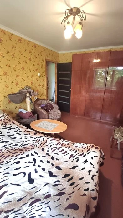 Продам 3К квартиру на 2/3 на ул.Яворницкого  / район ж/д вок