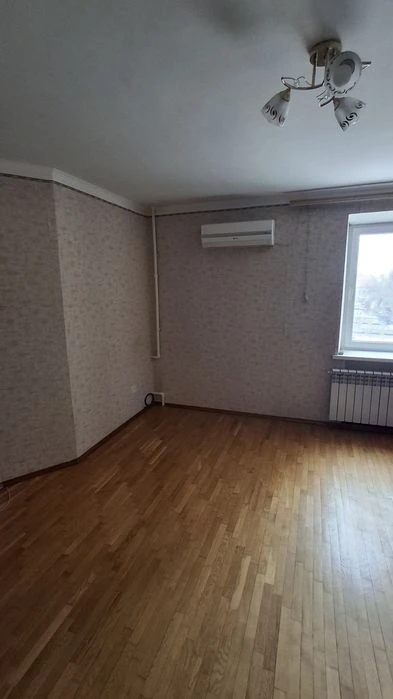 Продаю! 3к/к. ЦЕНТР. УЛ.Защитников Николаева.