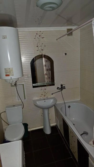 В продажу 1 к к в Корабельному районі/ вул. Металургів