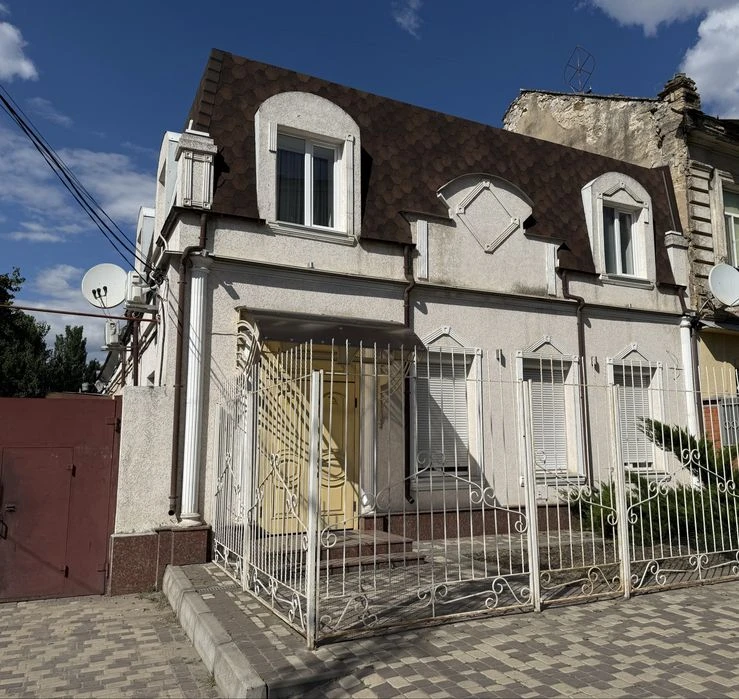 Будинок в центрі міста