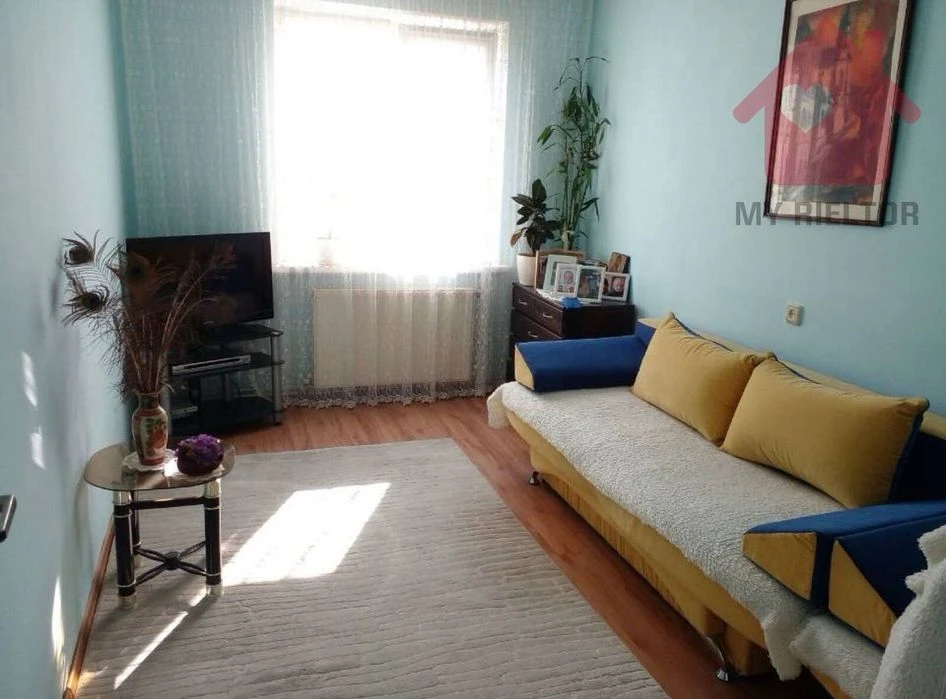 Продаж двокімнатної квартири по вул.Нахімова