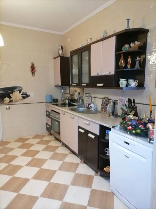 В Продажу будинок в Корабельному районі / пр. Богоявленський
