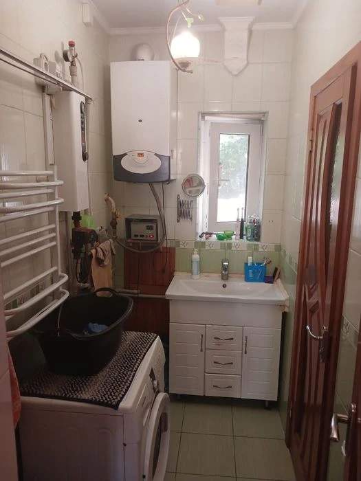 Продам большой дом  в центре