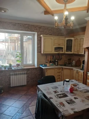 Продам большой дом  в центре