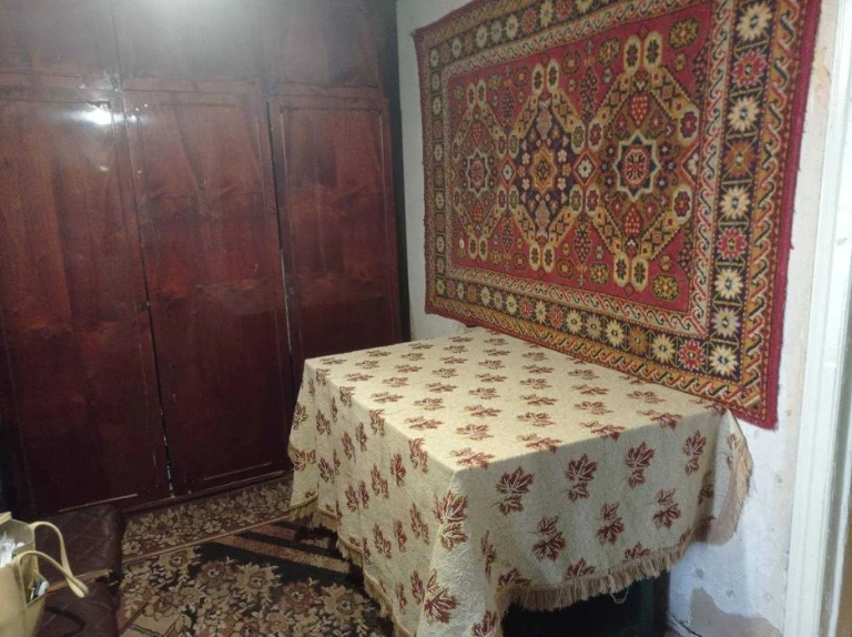Продам  Дом - 4 комн, 57 м.кв, 3 сот. 5 Военная - Столярная
