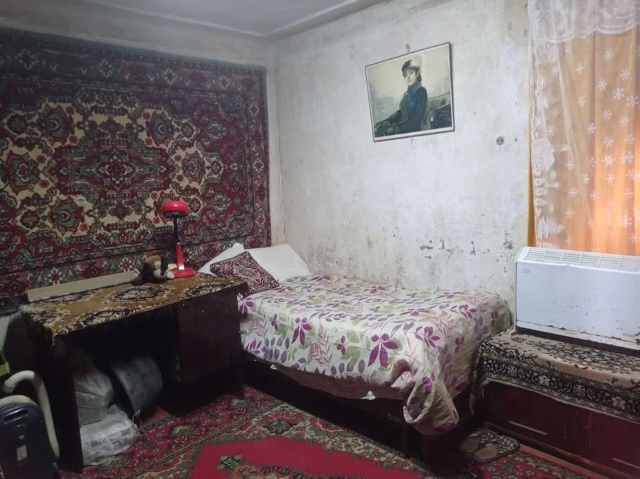 Продам  Дом - 4 комн, 57 м.кв, 3 сот. 5 Военная - Столярная