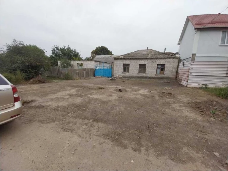 Продам Дом-4 комн. 63 м. кв. (треб. кап. рем. ), уч. 4 сот.
