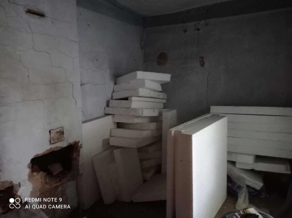 Продам Дом-4 комн. 63 м. кв. (треб. кап. рем. ), уч. 4 сот.