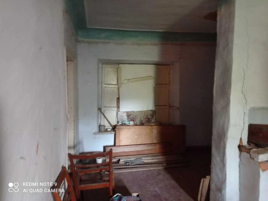Продам Дом-4 комн. 63 м. кв. (треб. кап. рем. ), уч. 4 сот.