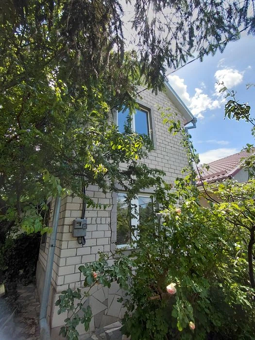 Продаж 2х будинків в одному дворіі